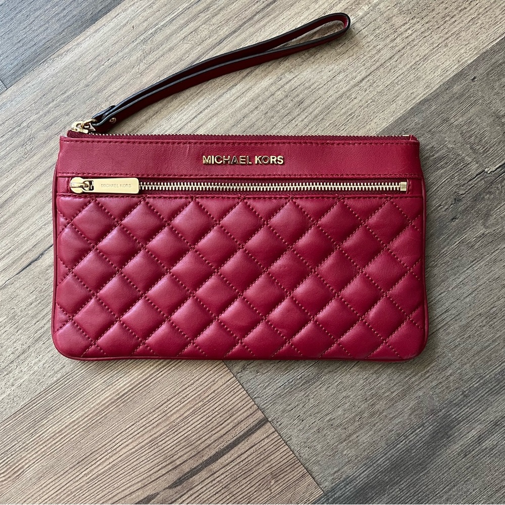 Michael Kors Selma Zip Quilt Large Clutch & Wristlet.